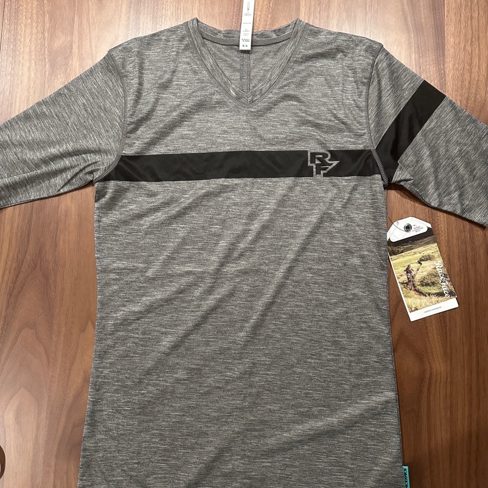 Women's NWT Race Face MTB Jersey, Medium, Biking, Cycling